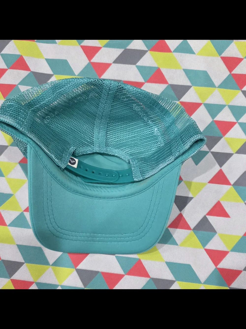 Roxy Fitness Turquoise Trucker Hat - Picture 2 of 2